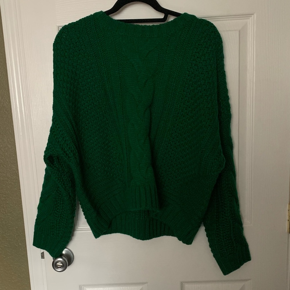Crop top sweater